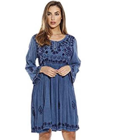 “ Sadie “ , Embroidered, Tunic , Comfy & Chic 🌸 - Picture 6 of 7